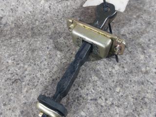 ограничитель открывания двери Chevrolet Lacetti 1 поколение 2004