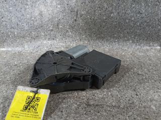 моторчик стеклоподъемника передний левый Skoda Octavia 2 поколение (A5) (2004 - 2009), 1T0959701B, 1K0959793G