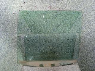 стекло двери задней левой Volkswagen Golf 3 поколение 1993, хетчбэк 5 дв.