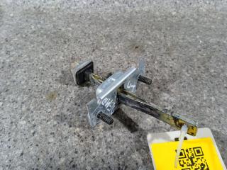 ограничитель открывания двери Mazda Demio DW [рестайлинг] 2002