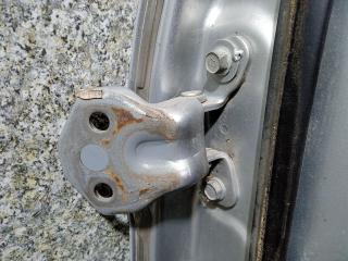 петля двери Mazda Demio DW [рестайлинг] 2002