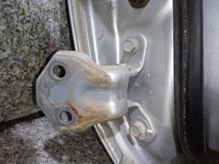 петля двери Mazda Demio DW [рестайлинг] 2002