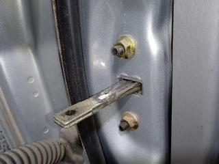 ограничитель открывания двери Mazda Demio DW [рестайлинг] 2002