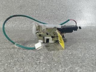 замок двери задней левой Mazda Demio DW [рестайлинг] 2002