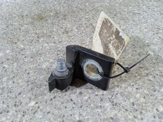 петля двери Skoda Octavia 2 поколение (A5) 2007