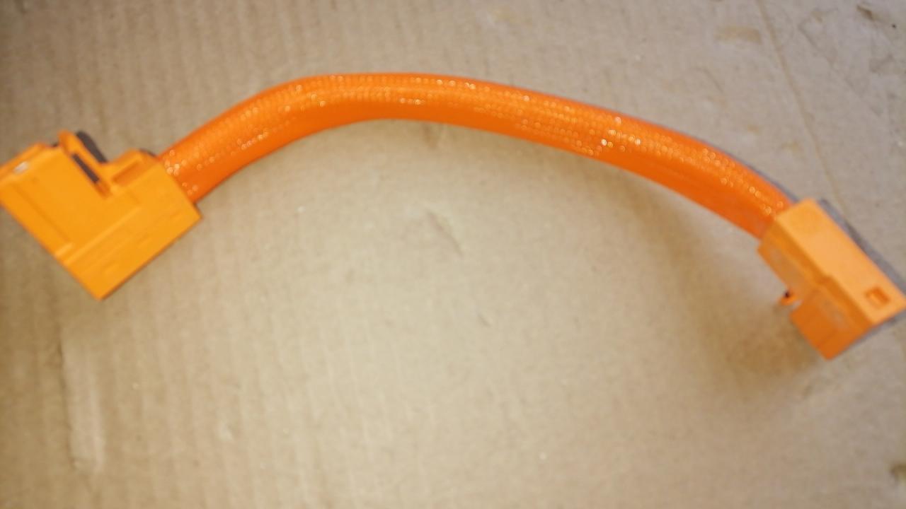 провод высоковольтный BMW 5 серия G30/G31 2018, 2.0 л., гибрид, седан, задний привод, 8621017, 61278621017 - фото №1