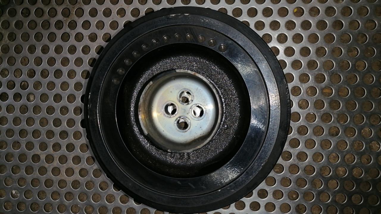 шкив коленвала BMW 5 серия G30/G31 2018, 2.0 л., гибрид, black sapphire metallic (475), седан, задний привод, правый руль, 11237934465, 7934465, 11238638615, 8638615 - фото №1