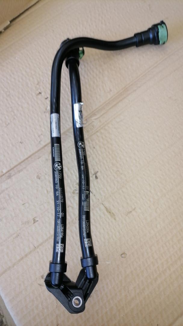 шланг (трубка) АКПП BMW 6 серия G32 2018, 3.0 л., B58 B30 A, бензин, АКПП, mineral-weiss metallic а96, лифтбэк, полный привод, 17228654880, 8654880, 17228654879, 8654879 - фото №1