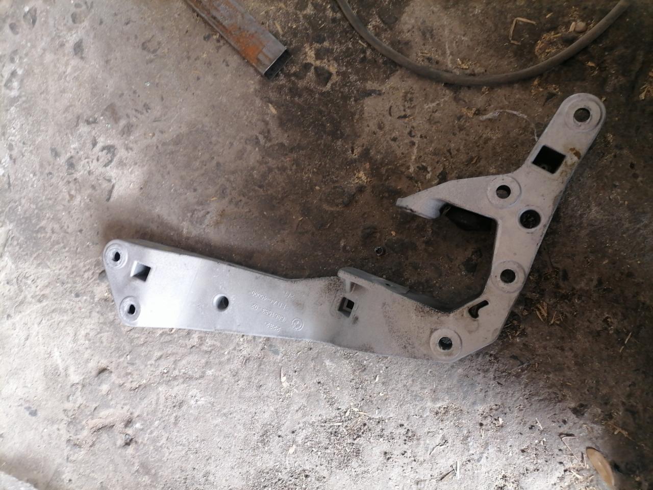 кронштейн раздаточной коробки BMW 6 серия G32 2018, 3.0 л., B58 B30 A, бензин, АКПП, mineral-weiss metallic а96, лифтбэк, полный привод, 22326861583, 6861583 - фото №1