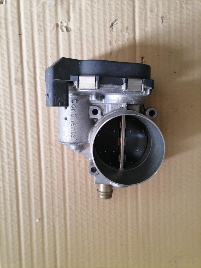 заслонка дроссельная BMW 4 серия F32/F33 F36 2016, 2.0 л., N26 B20 A, бензин, АКПП, glacier-silber metallic, хетчбэк 5 дв., задний привод, 13547588625, 7588625 - фото №1