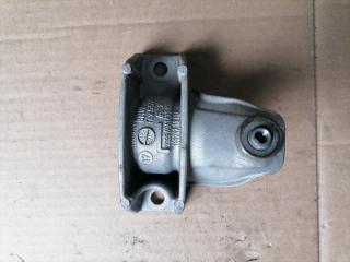 крепление стабилизатора / втулки стабилизатора BMW 6 серия G32 2018, 3.0 л., B58 B30 A, бензин, АКПП, mineral-weiss metallic а96, лифтбэк, полный привод, 33556861479, 6861479