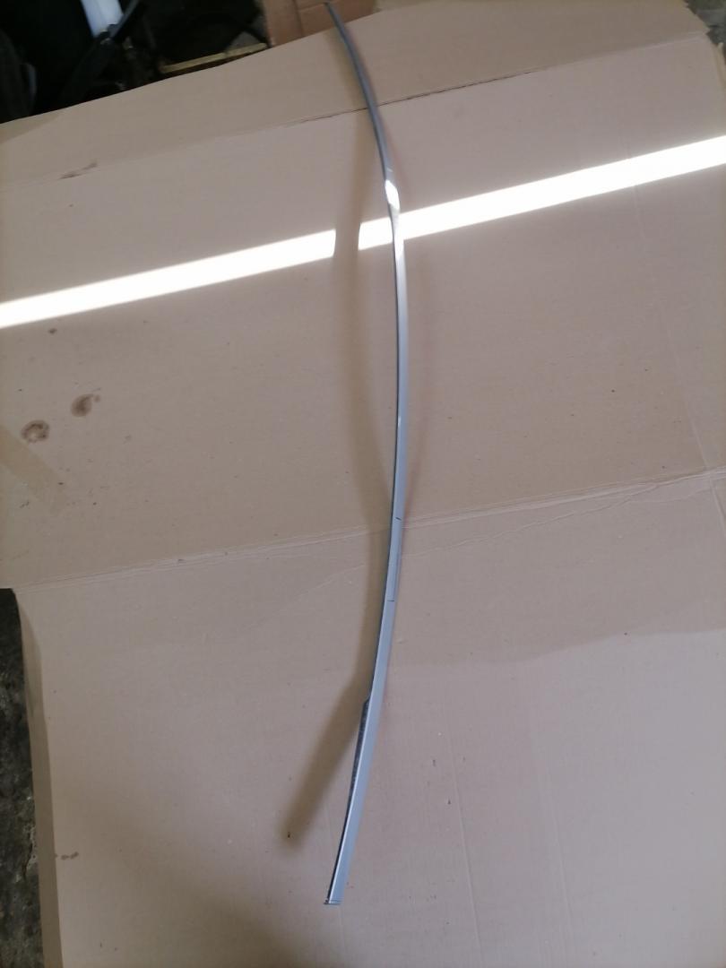 молдинг крыши BMW 4 серия F32/F33 F36 2016, 2.0 л., N26 B20 A, бензин, АКПП, glacier-silber metallic, хетчбэк 5 дв., задний привод, 51137372799, 7372799 - фото №1