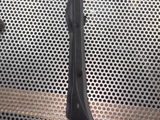 уплотнитель BMW 1 серия F20/F21 [2-й рестайлинг] F20 2018, 2.0 л., B48 B20 B, бензин, АКПП, mineral gray, хетчбэк 5 дв., задний привод, правый руль, 51767269997, 7269997