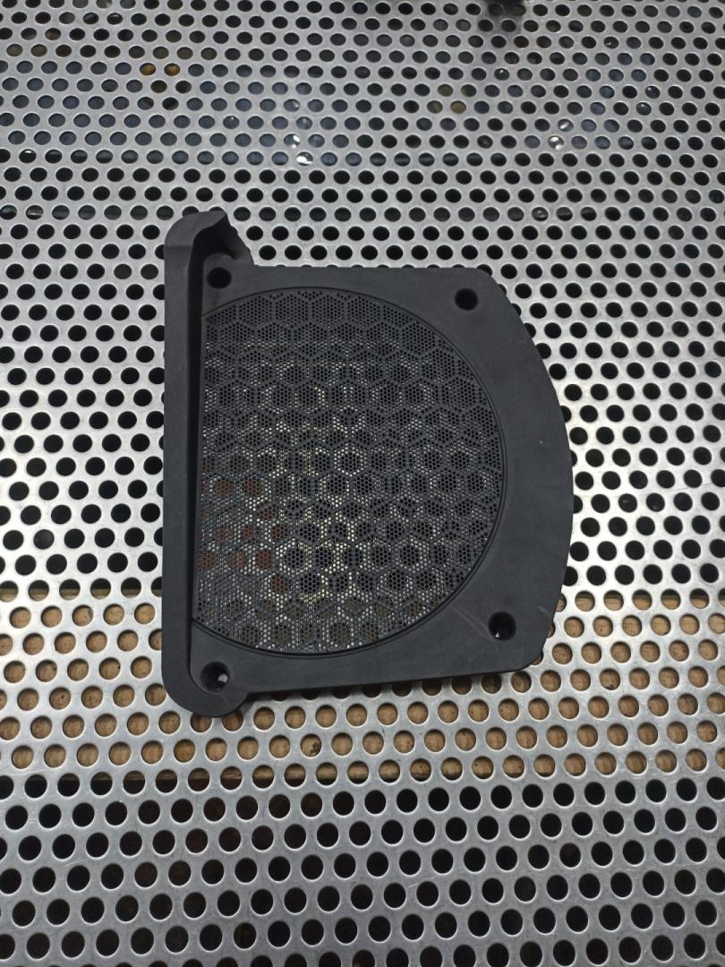 сетка на сабвуфер BMW X3 G01 2020, 3.0 л., B58B30B, бензин, АКПП, glacier-silber metallic, внедорожник 5 дв., полный привод, 6826949 - фото №1