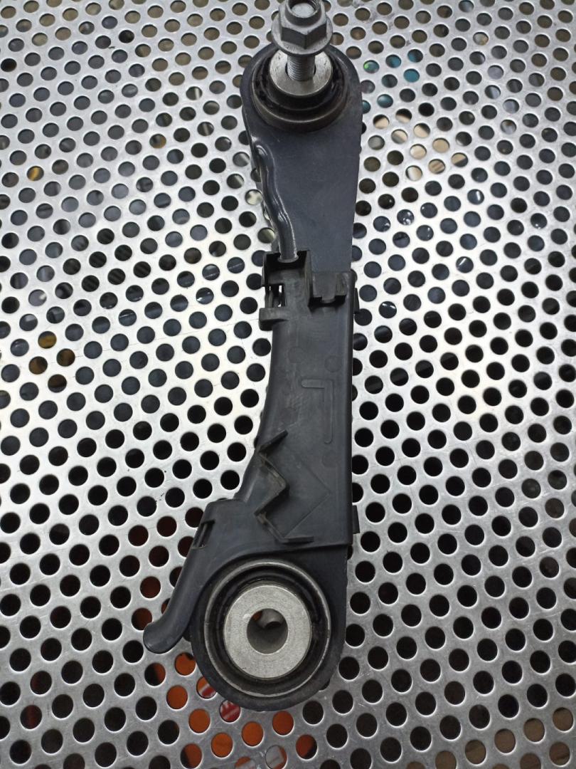 рычаг задний левый BMW 5 серия G30/G31 G30 2020, 2.0 л., B46 B20 B, бензин, АКПП, седан, задний привод, 33326867537, 6867537 - фото №1