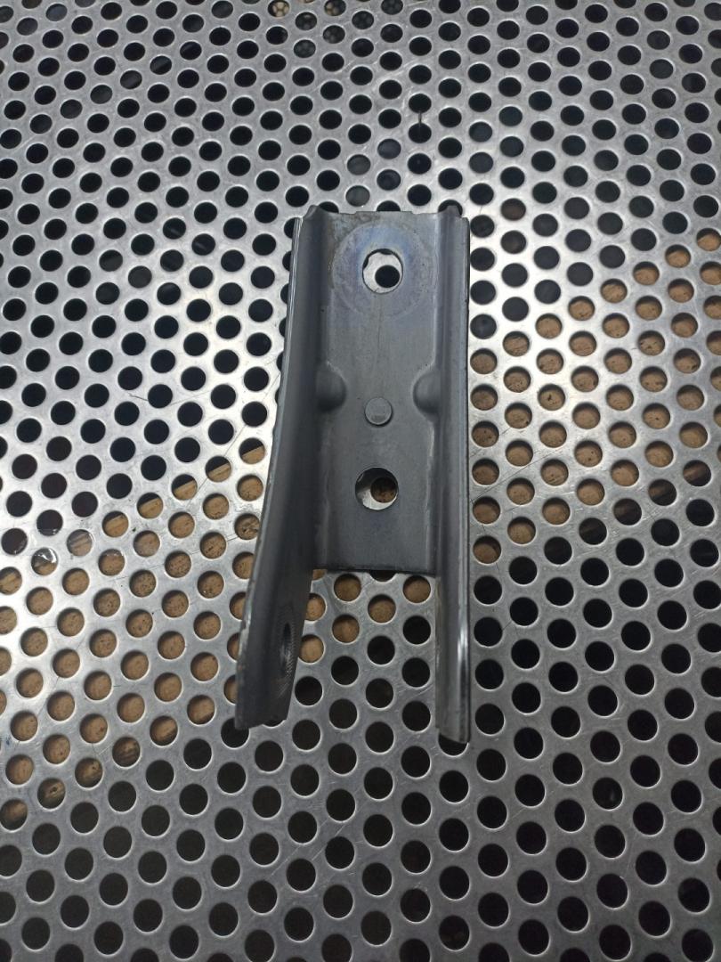 кронштейн (крепление) BMW 5 серия G30/G31 G30 2020, 2.0 л., B46 B20 B, бензин, АКПП, седан, задний привод, 33316878217, 6878217 - фото №1