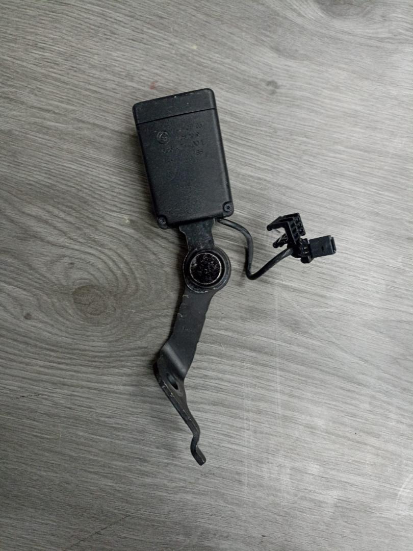 ремень безопасности BMW 5 серия G30/G31 G30 2020, 2.0 л., B46 B20 B, бензин, АКПП, седан, задний привод, 72117475017, 7475017 - фото №1