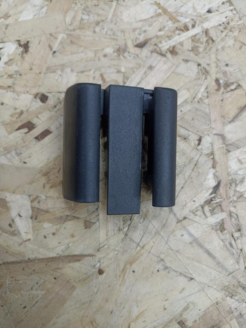 Пластик салазок сидений BMW 5 серия G30/G31 G30 2020, 2.0 л., B46 B20 B, бензин, АКПП, седан, задний привод, 52107297350, 7297350 - фото №1