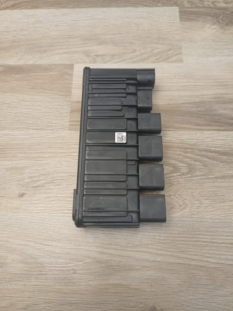 Блок питания BMW 5 серия G30/G31 G30 2020, 2.0 л., B46 B20 B, бензин, АКПП, седан, задний привод, 8638551, 12638638551 - фото №1