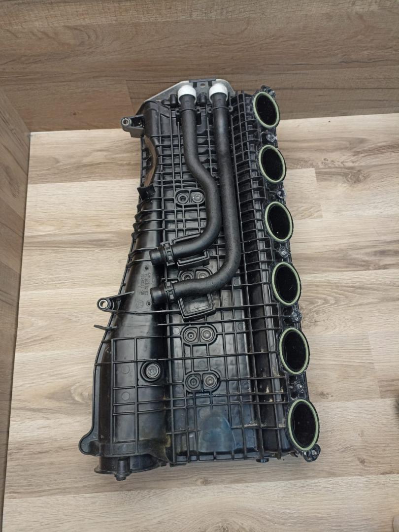 коллектор впускной BMW X3 G01 2018, 3.0 л., B58 B30 A, бензин, АКПП, a300, внедорожник 5 дв., полный привод, 11618603913, 8603913 - фото №1