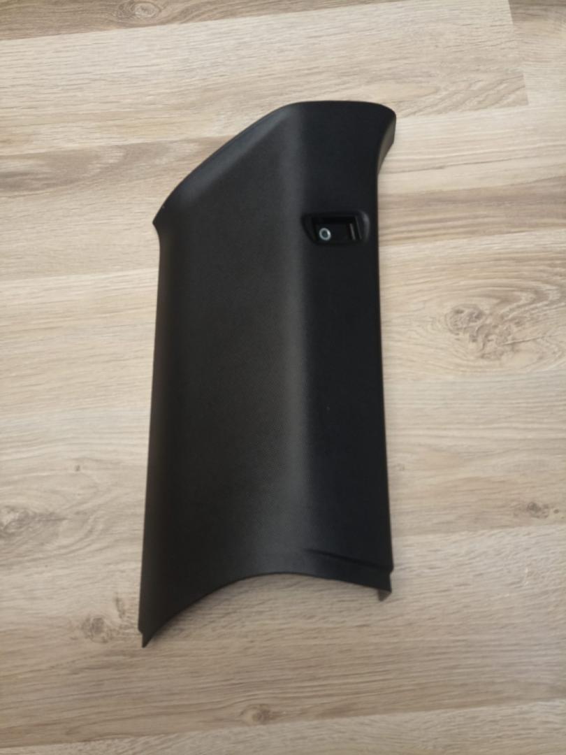 обшивка салона BMW X3 G01 2018, 3.0 л., B58 B30 A, бензин, АКПП, a300, внедорожник 5 дв., полный привод, 51437396419, 7396419, 51437449405, 7449405 - фото №1