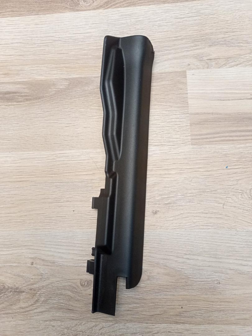 Пластик салазок сидений BMW X3 G01 2018, 2.0 л., B46 B20 B, бензин, АКПП, внедорожник 5 дв., 7415090 - фото №1