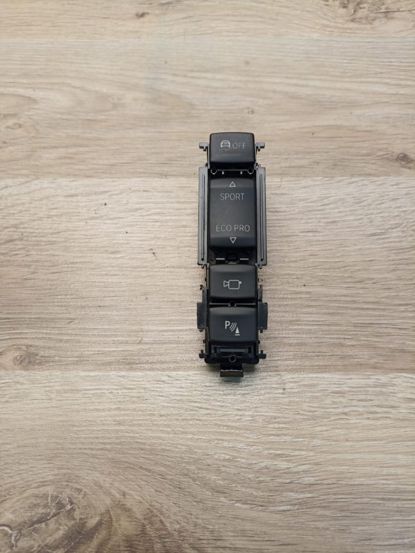 Кнопка парктроника BMW 4 серия F32/F33 F36 2016, 2.0 л., B48 B20 A, бензин, АКПП, mineral gray, лифтбэк, правый руль, 61319252922, 9252922 - фото №1