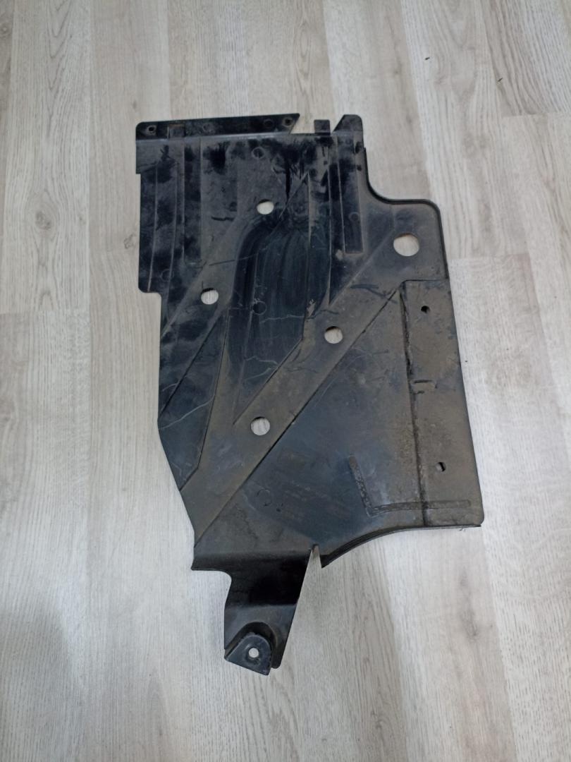 защита днища BMW 4 серия F32/F33 F36 2016, 2.0 л., B48 B20 A, бензин, АКПП, mineral gray, лифтбэк, правый руль, 51758062222, 8062222 - фото №1