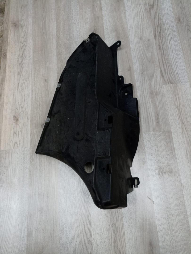 защита днища BMW 4 серия F32/F33 F36 2016, 2.0 л., B48 B20 A, бензин, АКПП, mineral gray, лифтбэк, правый руль, 51757260769, 7260769 - фото №1