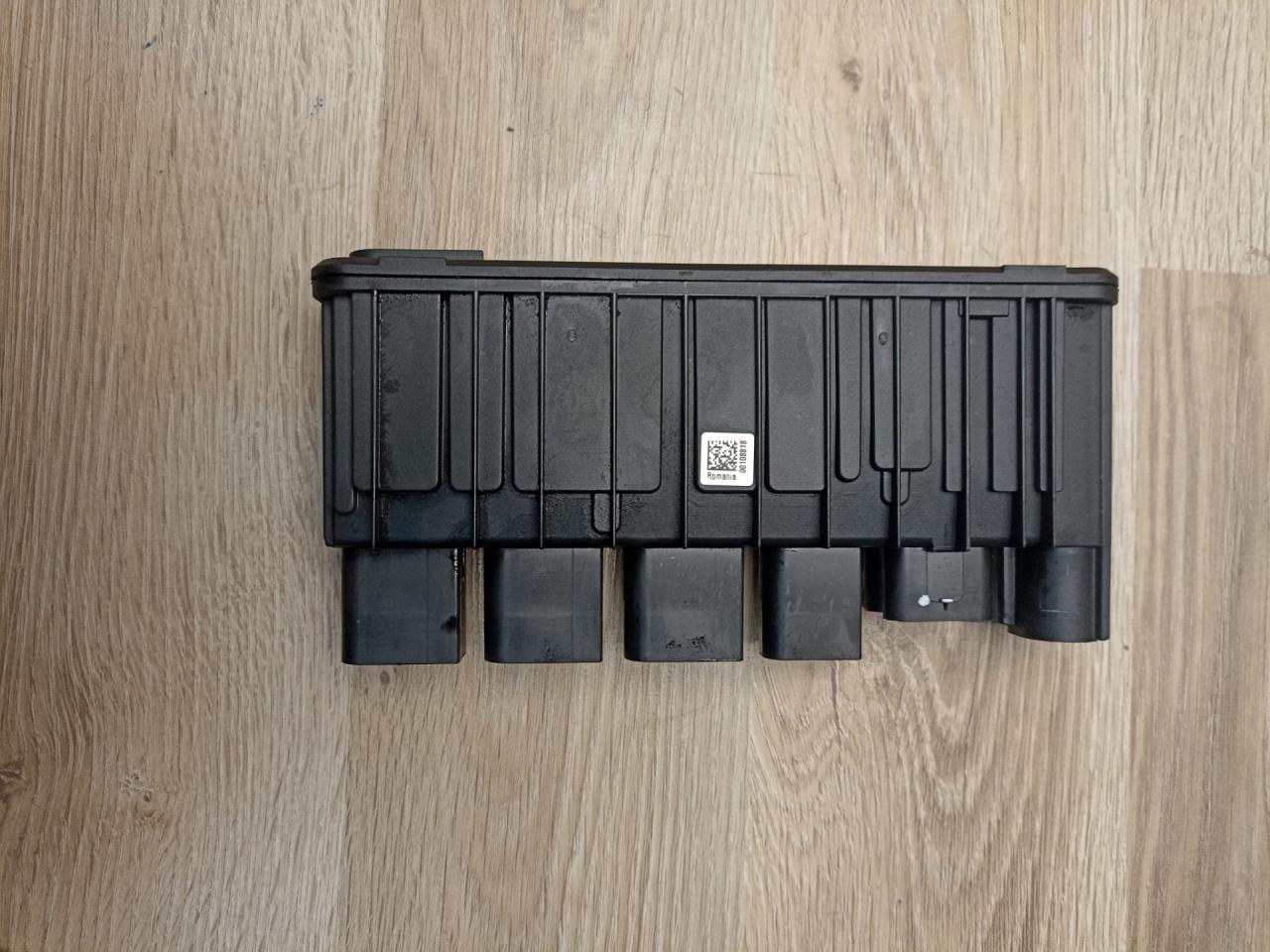 Блок питания BMW 4 серия F32/F33 F36 2016, 2.0 л., B48 B20 A, бензин, АКПП, mineral gray, лифтбэк, правый руль, 8638551, 12638638551 - фото №1