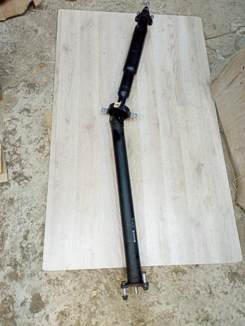 карданный вал BMW 4 серия F32/F33 F36 2016, 2.0 л., B48 B20 A, бензин, АКПП, mineral gray, лифтбэк, правый руль, 26107641031, 7641031 - фото №1