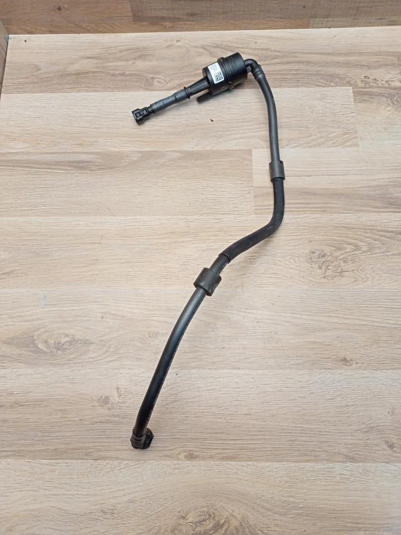 трубка вентиляции бака BMW X3 G01 2018, 3.0 л., B58 B30 A, бензин, АКПП, a300, внедорожник 5 дв., полный привод, 13908681537, 8681537 - фото №1