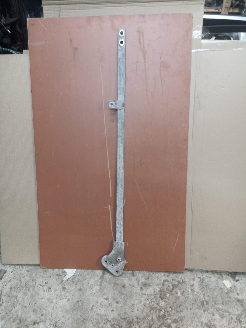 распорка кузова BMW X3 G01 2018, 3.0 л., B58 B30 A, бензин, АКПП, a300, внедорожник 5 дв., полный привод, 51617391463, 7391463 - фото №1