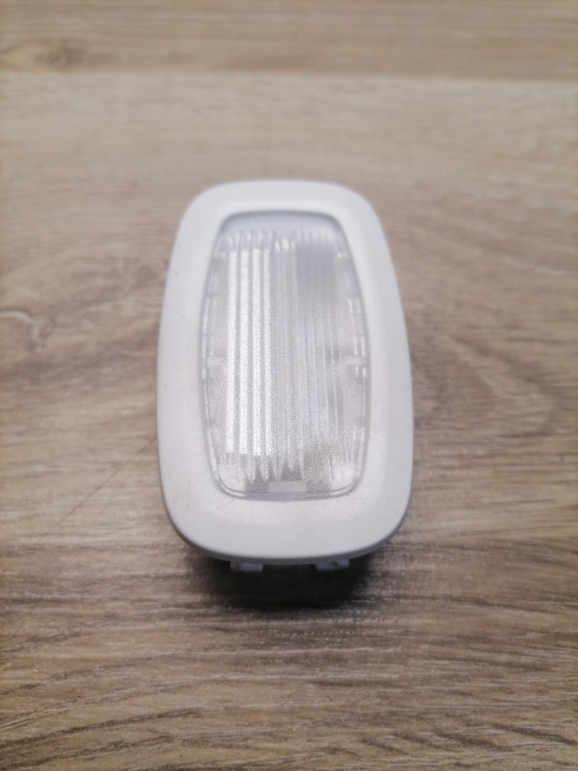 фонарь освещения пространства для ног BMW X3 G01 2018, 2.0 л., B46 B20 B, бензин, АКПП, внедорожник 5 дв., 63319472761, 9472761 - фото №1