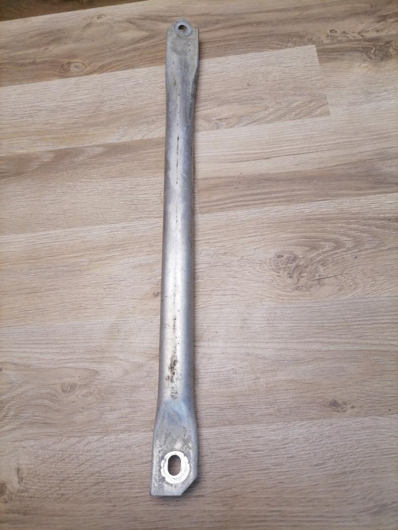 распорка стоек BMW X3 G01 2018, 3.0 л., B58 B30 A, бензин, АКПП, внедорожник 5 дв., полный привод, 7403886, 51617403886 - фото №1