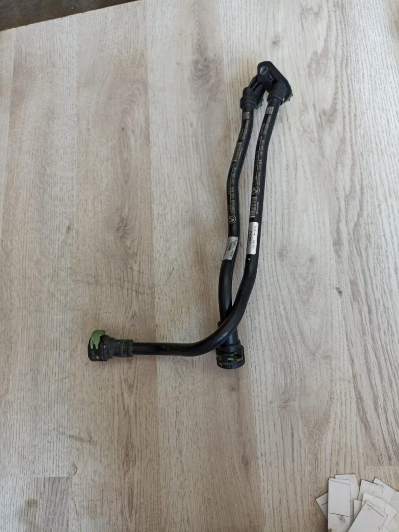 шланг (трубка) АКПП BMW X3 G01 2018, 3.0 л., B58 B30 A, бензин, АКПП, внедорожник 5 дв., полный привод, 17228654880, 8654880, 17228654879, 8654879 - фото №1