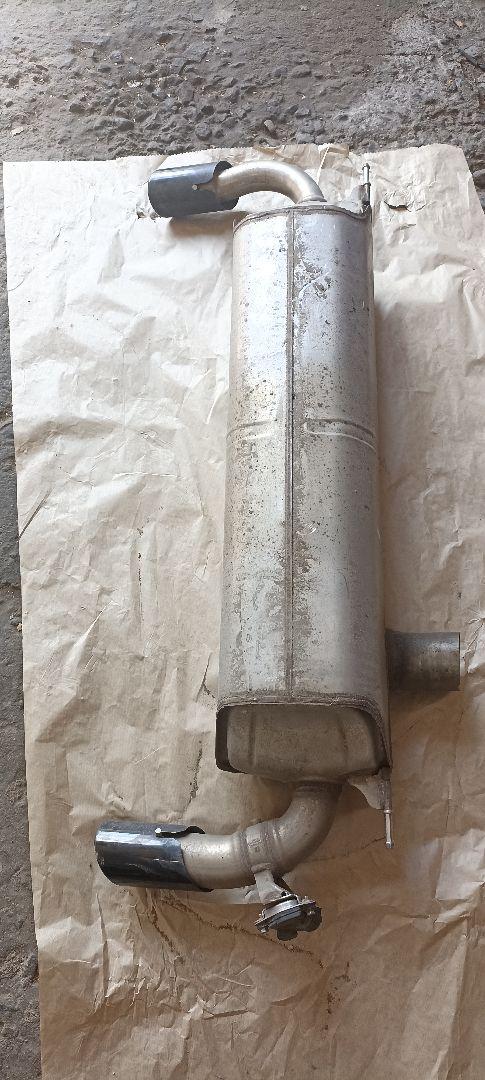 банка глушителя задняя BMW 5 серия G30/G31 G30 2020, 2.0 л., B46 B20 B, бензин, АКПП, седан, задний привод, 8637728 - фото №1