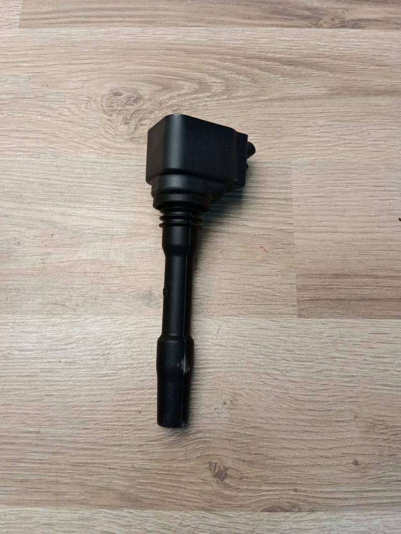 катушка зажигания BMW X5 G05 2021, 3.0 л., B58B30C, бензин, АКПП, sophisto-grau brillant metallic, внедорожник 5 дв., полный привод, 8643360, 12138643360 - фото №1