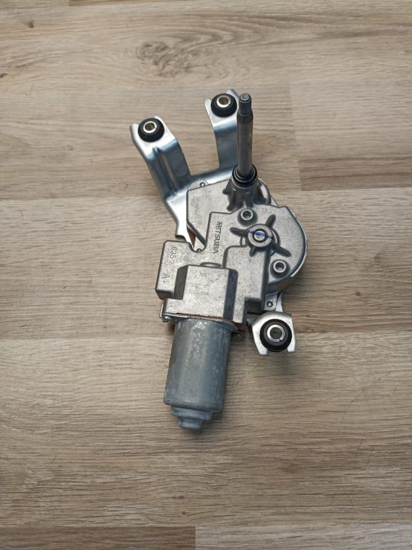 моторчик заднего стеклоочистителя (дворника) BMW X5 G05 2021, 3.0 л., B58B30C, бензин, АКПП, sophisto-grau brillant metallic, внедорожник 5 дв., полный привод, 67637453144, 7453144 - фото №1