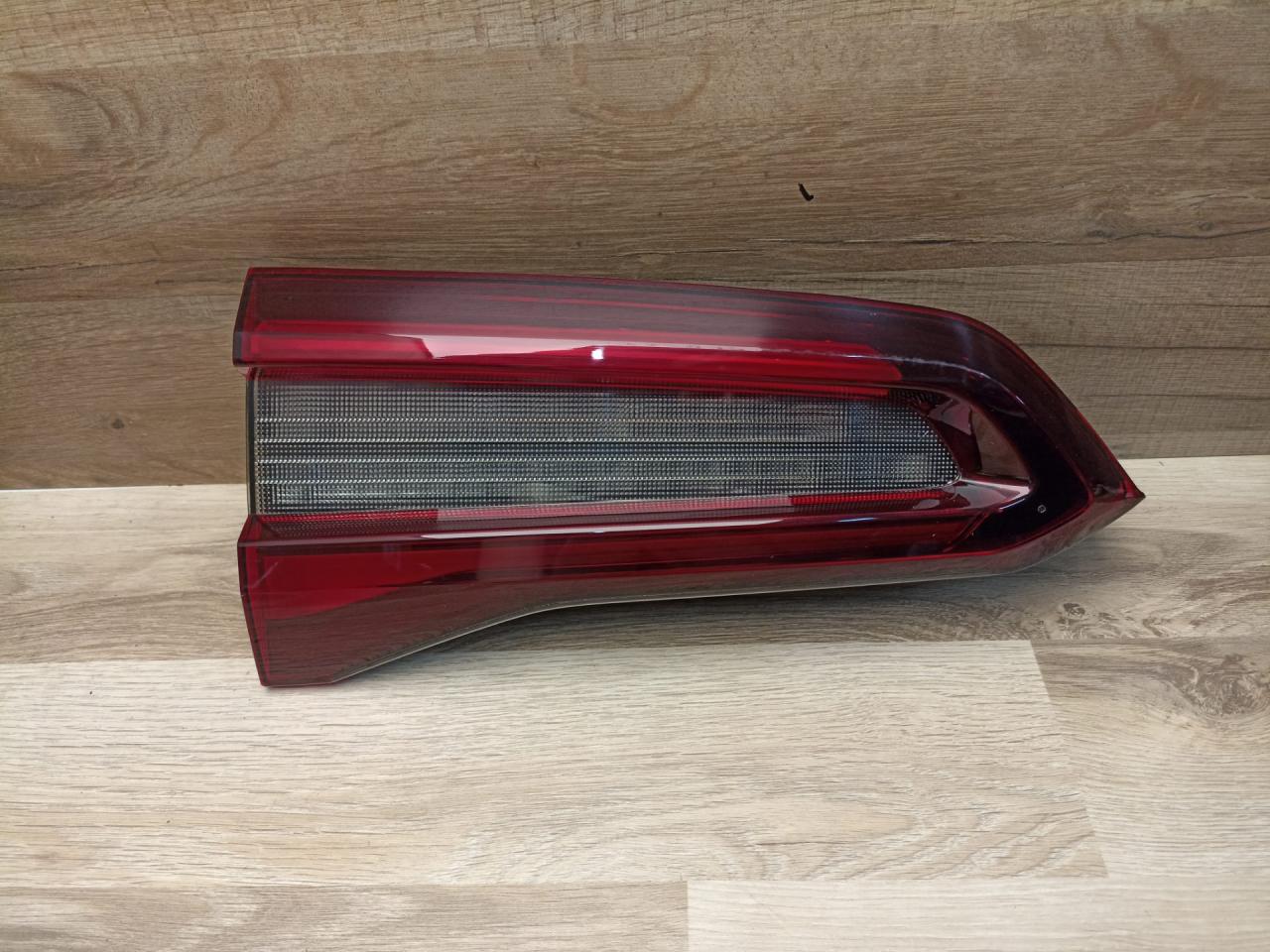 фонарь крышки багажника левый BMW X5 G05 2021, 3.0 л., B58B30C, бензин, АКПП, sophisto-grau brillant metallic, внедорожник 5 дв., полный привод, H75A0DB0702, 5A0DB07 - фото №1