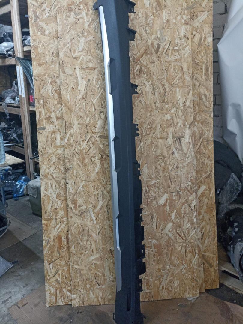 накладка на порог BMW X5 G05 2021, 3.0 л., B58B30C, бензин, АКПП, sophisto-grau brillant metallic, внедорожник 5 дв., полный привод, 7440927 - фото №1