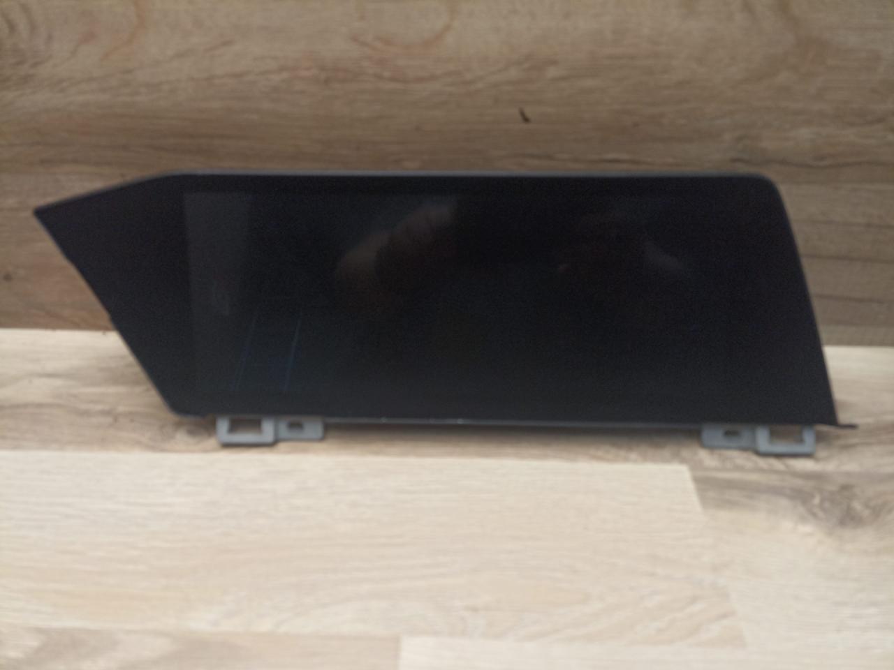 монитор мультимедиа BMW X7 G07 2021, 3.0 л., B58B30C, бензин, АКПП, a96 mineral-weiss metallic, внедорожник 5 дв., 65505A0E6B6, 5A0E6B6 - фото №1