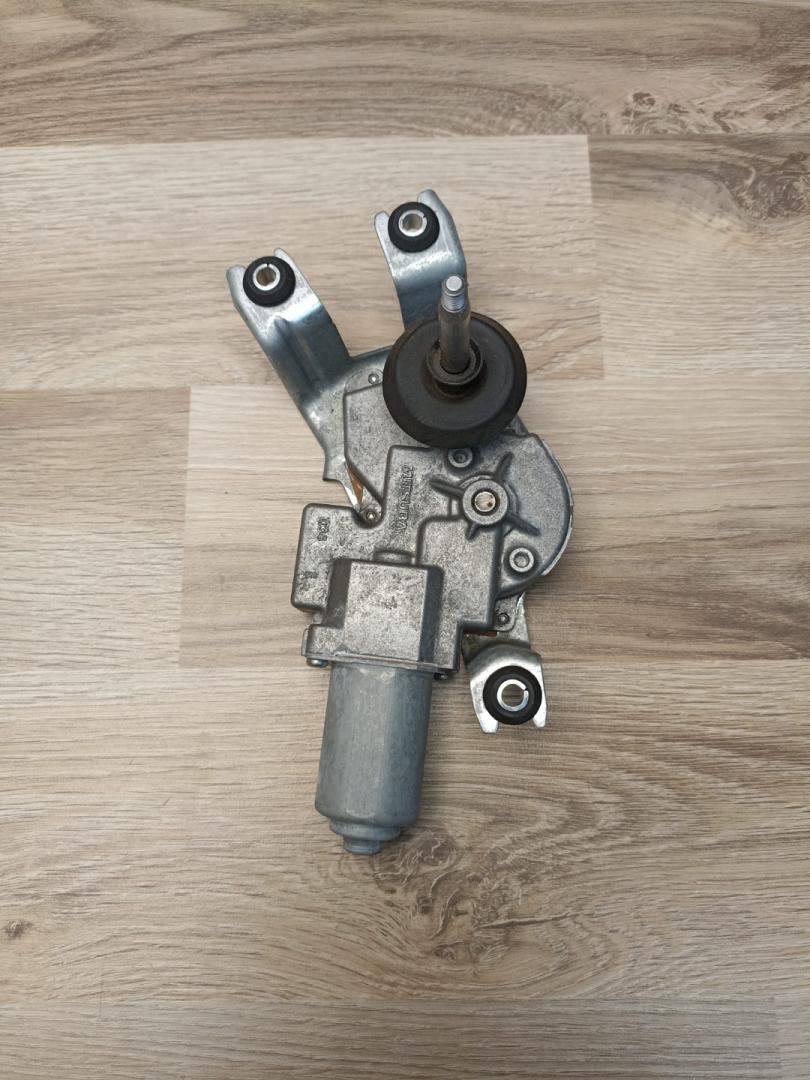 моторчик заднего стеклоочистителя (дворника) BMW X7 G07 2021, 3.0 л., B58B30C, бензин, АКПП, a96 mineral-weiss metallic, внедорожник 5 дв., 67637453144, 7453144 - фото №1