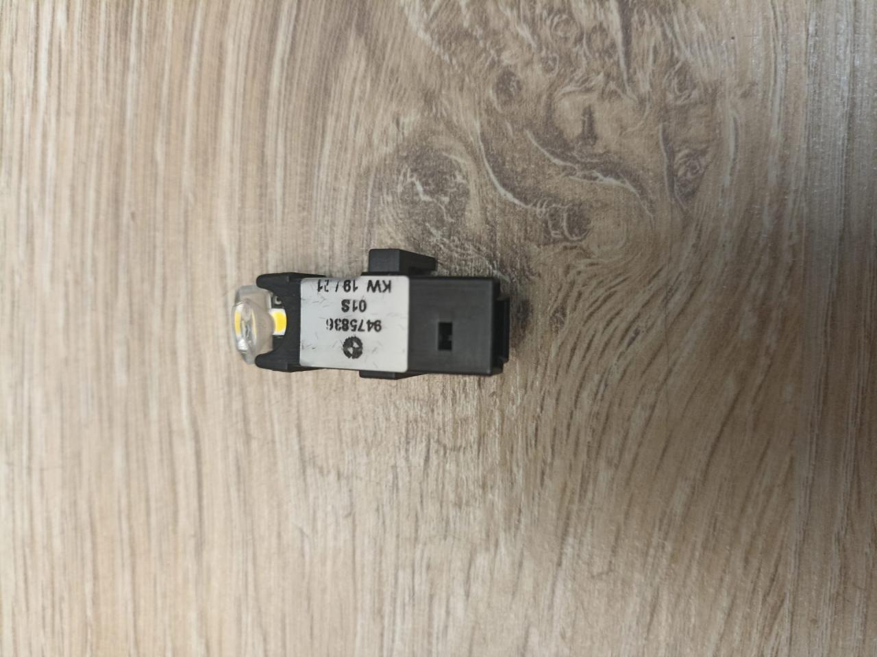 фонарь салона (плафон) BMW X7 G07 2021, 3.0 л., B58B30C, бензин, АКПП, a96 mineral-weiss metallic, внедорожник 5 дв., 9475836 - фото №1