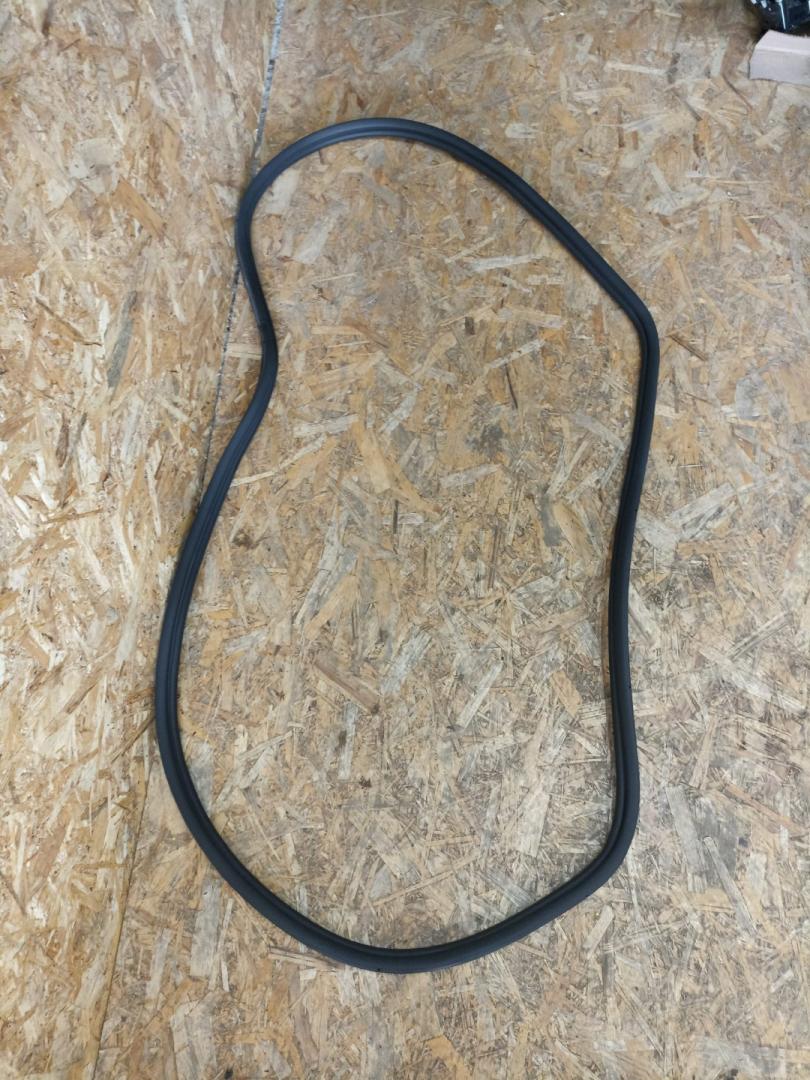 уплотнитель двери BMW X7 G07 2021, 3.0 л., B58B30C, бензин, АКПП, a96 mineral-weiss metallic, внедорожник 5 дв., 7431142, 51769465543, 9465543 - фото №1