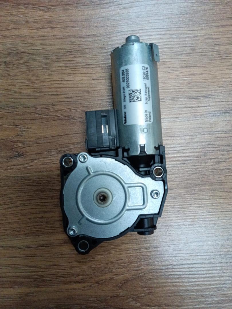 двигатель электролюка BMW 3 серия G20 2019, 2.0 л., B46 B20 B, бензин, АКПП, mediterran-blau metallic, седан, полный привод, 7424804, 67617424804, 405.884, 9929003888 - фото №1