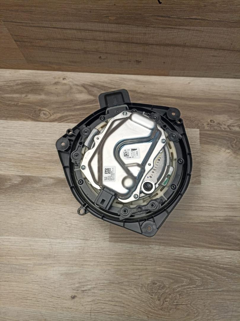 моторчик печки BMW 3 серия G20 2019, 2.0 л., B46 B20 B, бензин, АКПП, mediterran-blau metallic, седан, полный привод, 64119382861, 9382861, T38256B - фото №1