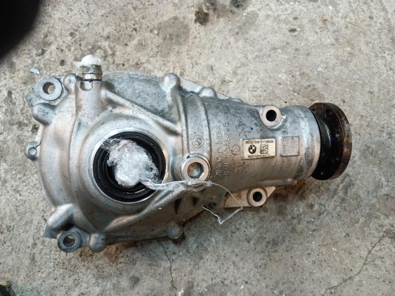 редуктор переднего моста BMW X3 G01 2019, 2.0 л., B46 B20 B, бензин, АКПП, black-sapphire metallic(475), внедорожник 5 дв., полный привод, 31508679981, 8679981 - фото №1