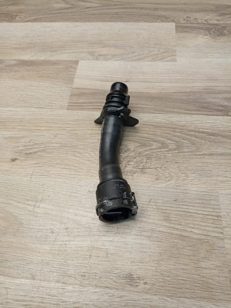 трубка охлаждающей жидкости BMW 3 серия G20 2022, 2.0 л., B46 B20 B, бензин, АКПП, mineral-weiss metallic, седан, задний привод, 8651265, 11538651265 - фото №1