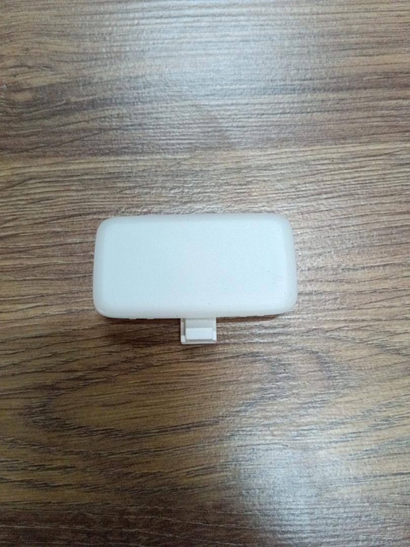 плафон подсветки козырька BMW 3 серия G20 2022, 2.0 л., B46 B20 B, бензин, АКПП, mineral-weiss metallic, седан, задний привод, 63319472764, 9472764 - фото №1